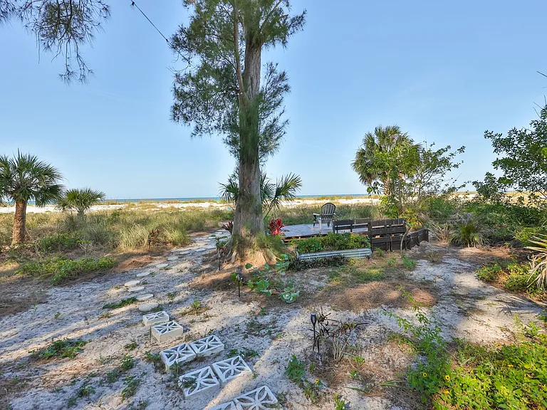 10220 Gulf Blvd #1 — Photo 26