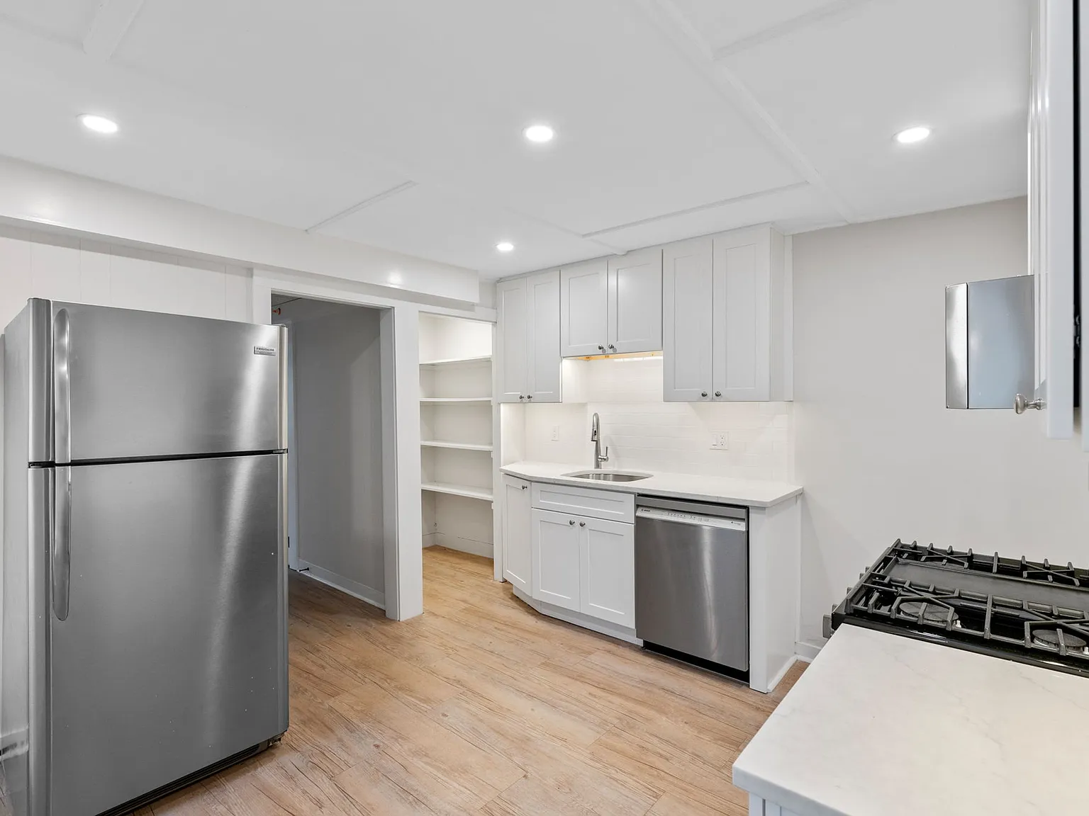 1 bed, $1,995 — Photo 4