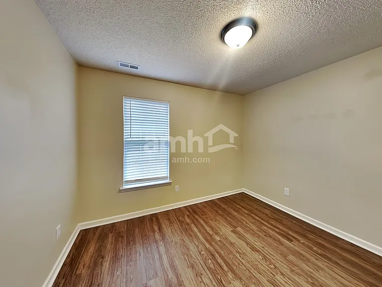 15464 Stone Hollow Dr — Photo 19