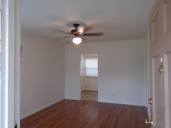 4th image of 4741 Clark Ave