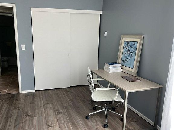 Second bedroom/office