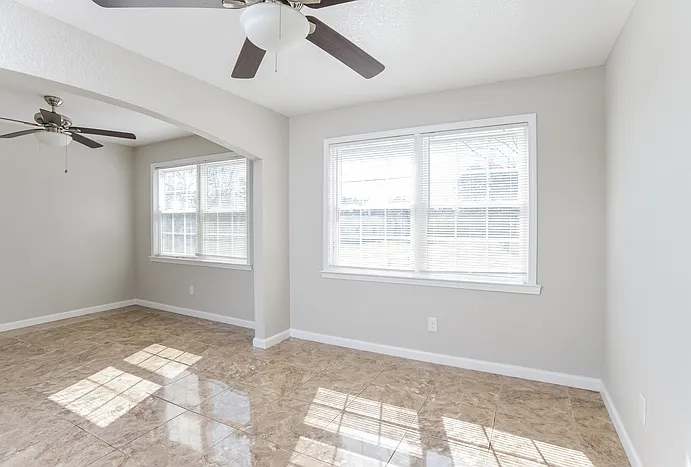 5202 Park Ave — Photo 2