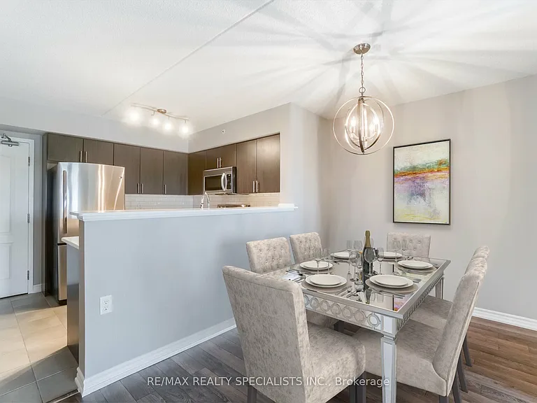 1460 Main St E #311 — Photo 9