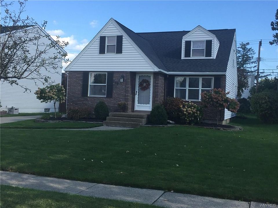 1st image of 569 Cornwall Ave