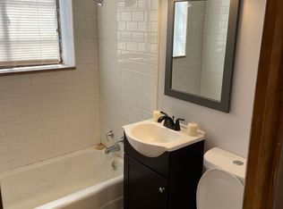 4233 Ridge Rd APT 2, Cleveland, OH 44144