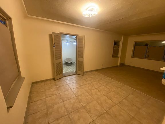 2nd image of 4129 Sylvan Dr