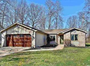8025 Calera Ct, Fort Wayne, IN 46818