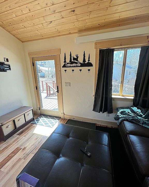 Living room in apt