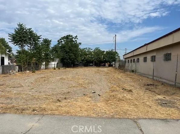 1371 N La Cadena Dr #64, Colton, CA 92324