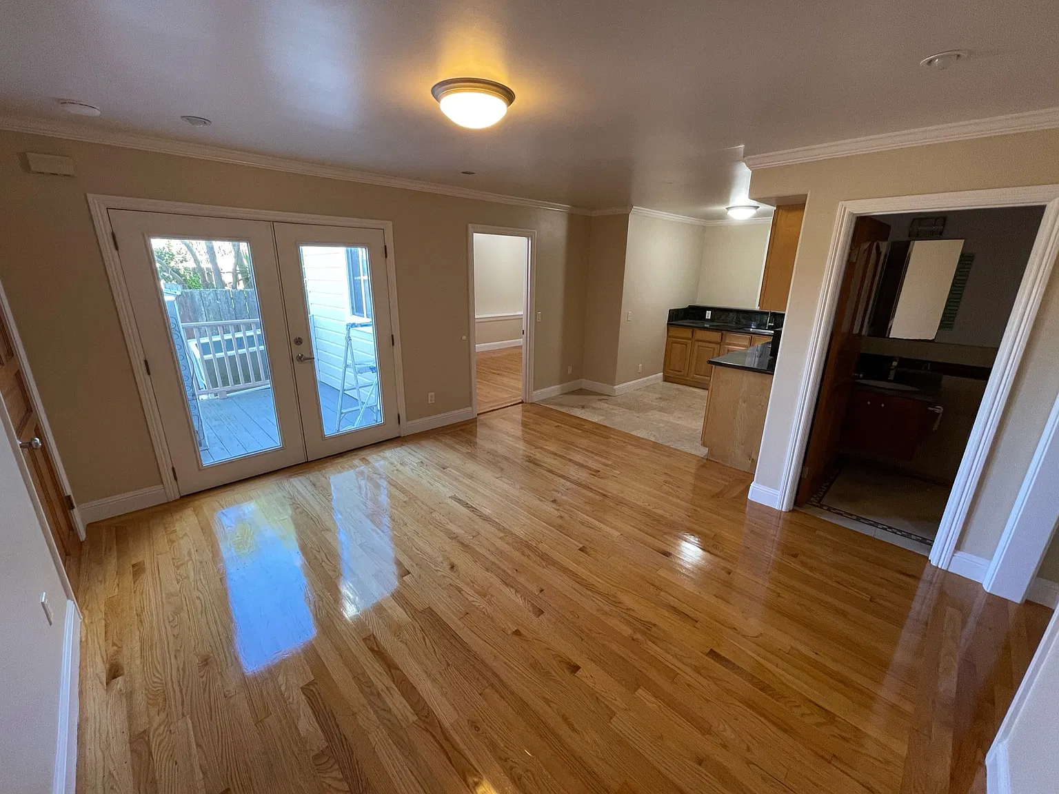 2 bed, 1.5 bath, 600 sqft, $3,350 — Photo 3