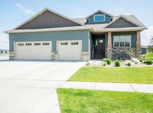 507 Quarry Ln, Bismarck, ND 58503