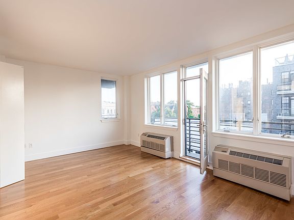 2nd image of 387 Franklin Ave #4