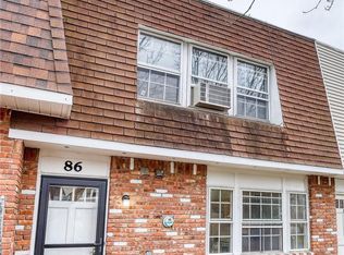 86 Patio Rd, Middletown, NY 10941