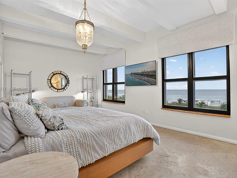 1330 Ocean Dr #R7C — Photo 12