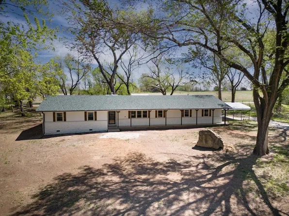 708 S Forewood Rd, Arkansas City, KS 67005