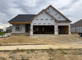 1207 Willowgrove Ln, Mahomet, IL 61853