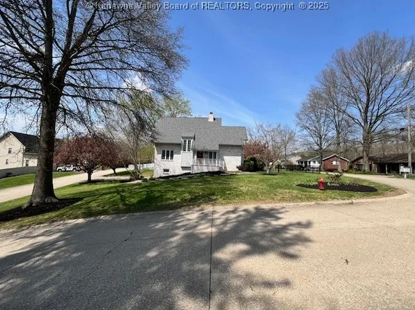 104 Sun Valley Ests, Scott Depot, WV 25560