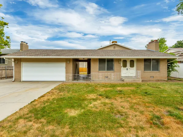 1447 E Hollow Dale Dr, Cottonwood Heights, UT 84121