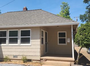 2432 North St, Redding, CA 96001