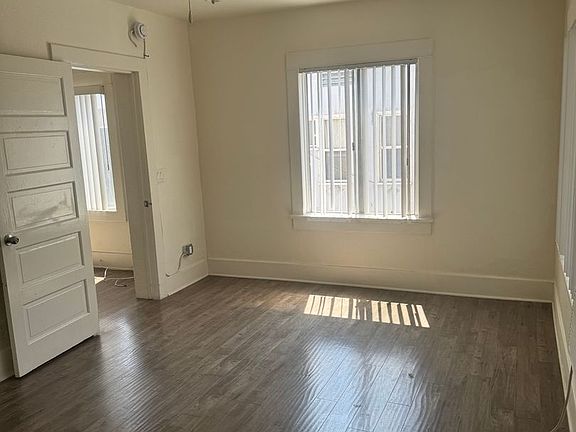 3rd image of 131O W 22nd St #1314