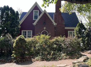 1127 Smith St, Burlington, IA