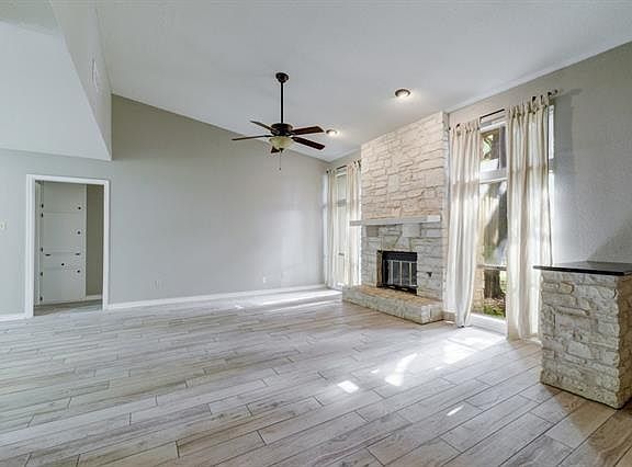 3rd image of 12602 Beaconsdale Cir