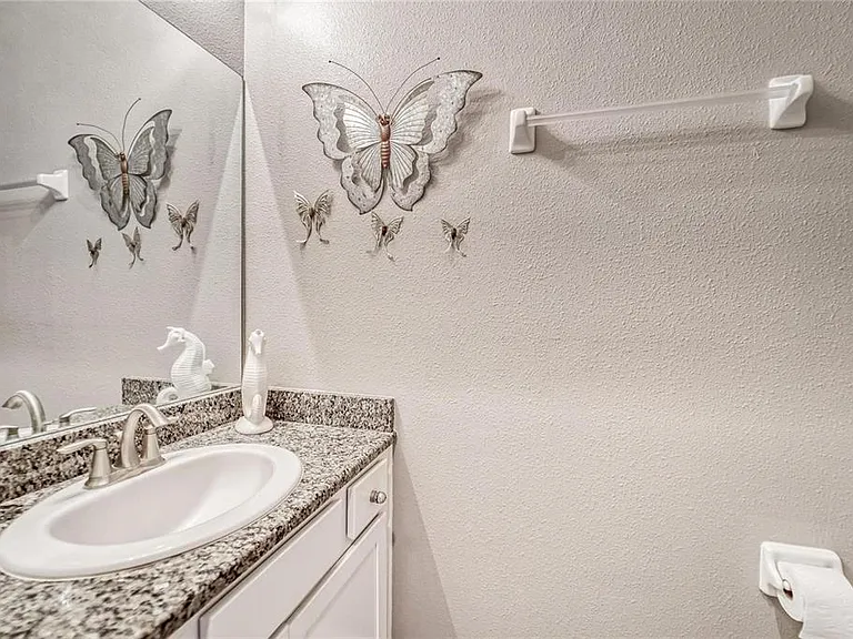 3903 Silverlake Way — Photo 18