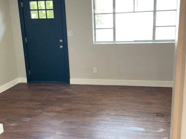 739B Shull St, West Columbia, SC 29169