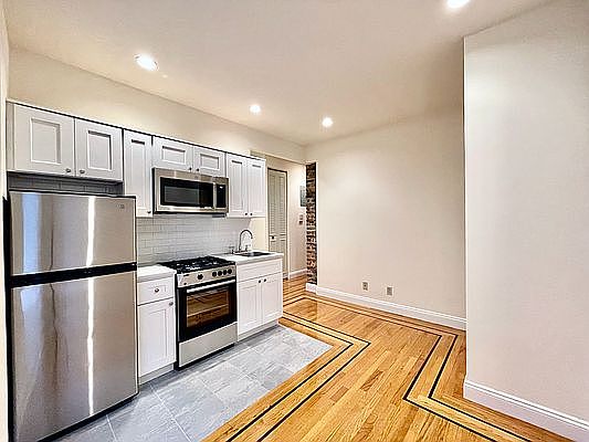 1st image of 61 W 10th St APT 6C