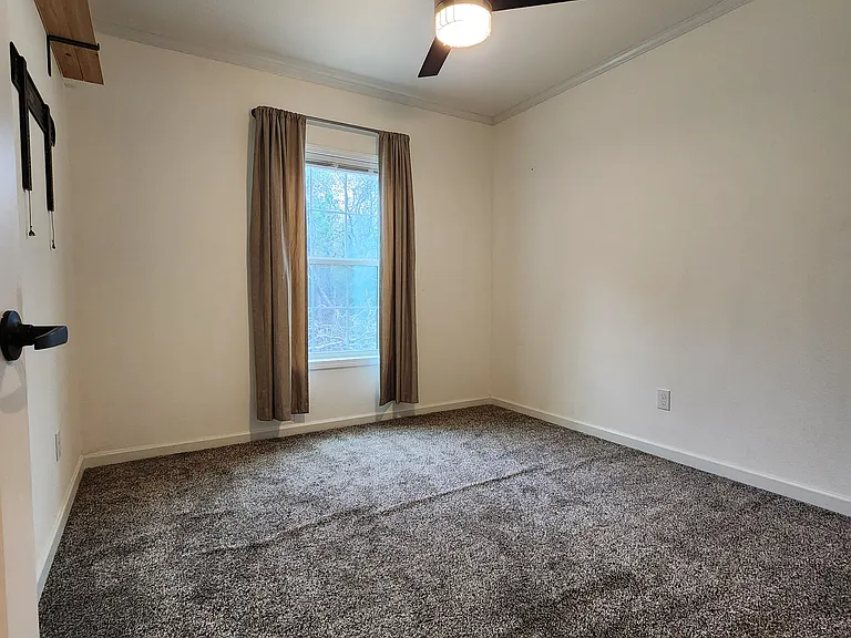 180 Christensen Rd — Photo 15
