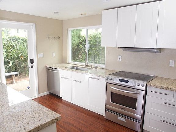 Alternate kitchen view