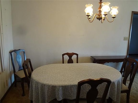 5th image of 1839 Sylvan Ave