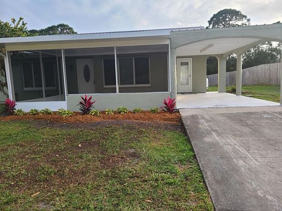 4th image of 2218 SE Seafury Ln