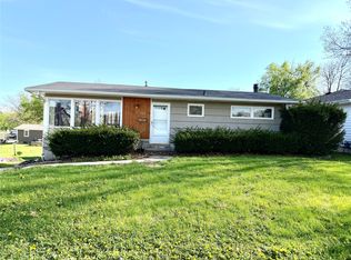 111 Union St, Pella, IA 50219
