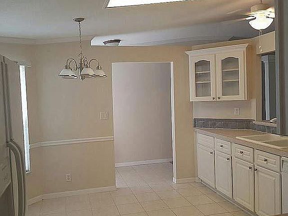 5th image of 2225 Crane Lakes Blvd
