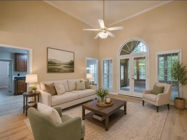 114 Due West St, Dallas, GA 30157