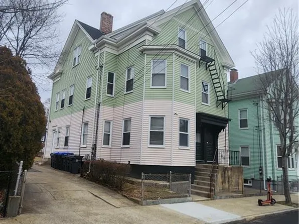 18 Amy St, Providence, RI 02906