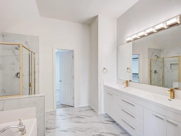 857 Dalmalley Ln — Photo 13