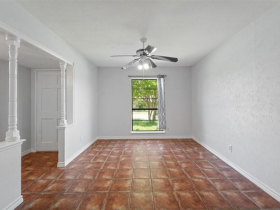 4th image of 9214 Vagas Dr