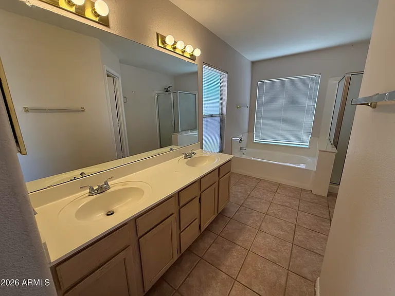 1413 W Orchid Ln — Photo 17