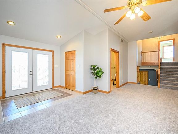 3rd image of 2552 NE 72nd St