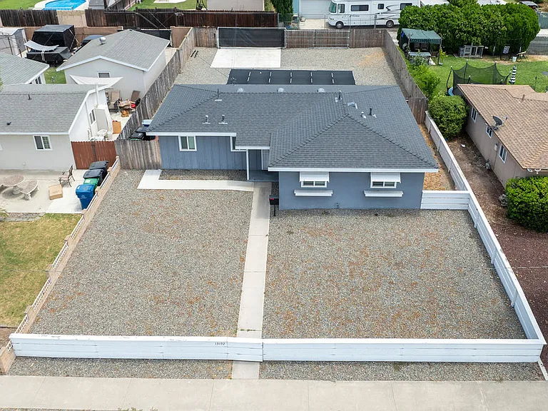 13192 Edwards St — Photo 27