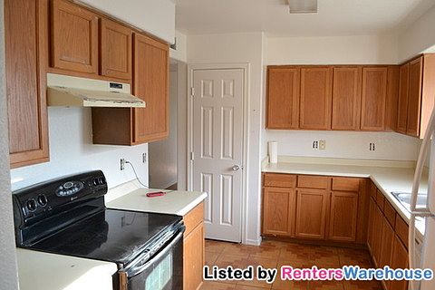 5th image of 2740 E Marguerite Ave