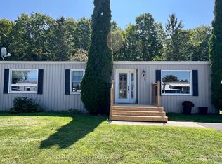 31 Corner Brook Trl, Innisfil, ON L9S 1P5