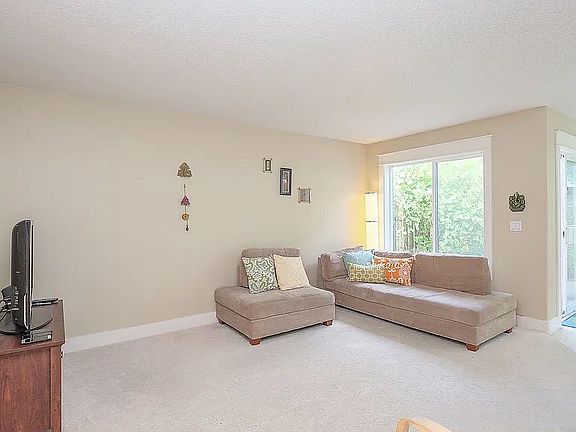 3rd image of 14802 NW Deerfoot Ln