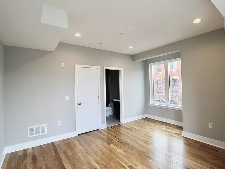 1642 Cambridge St #B — Photo 12