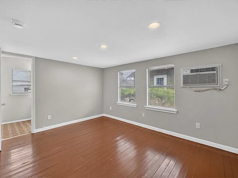 718 Haines Ave — Photo 19