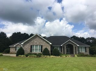 525 Masters Cir, Dublin, GA 31021