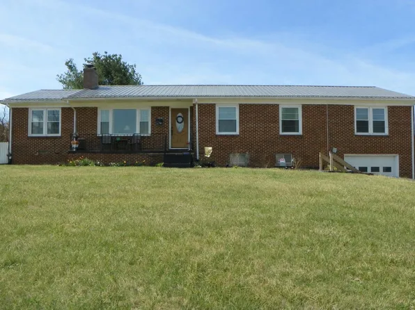 3022 Skyline Hwy, Galax, VA 24333