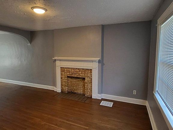 2nd image of 1579 Cordell Ave